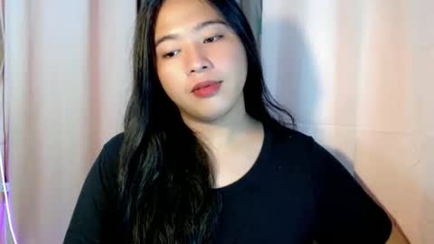 cute online show from February 14, 1:13 am