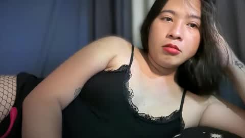 cute online show from April 27, 5:27 am
