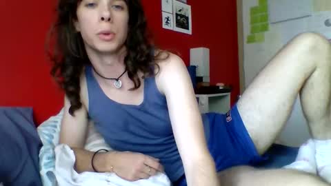 Snapshot of cutetransftm chatting on March 18, 2:04 am JamieBoy online show from March 18, 2:04 am