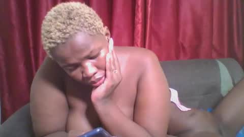 cutey_mellanin online show from January 22, 12:38 am