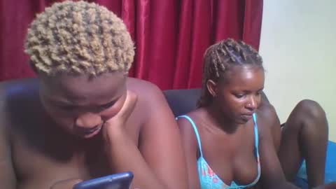cutey_mellanin online show from February 4, 3:22 am