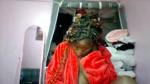 cutezola online show from November 20, 6:02 am