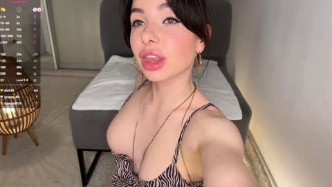 Anna and Nick online show from March 28, 8:52 pm