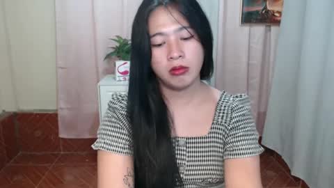 cutie_asianwoman online show from December 2, 9:39 pm