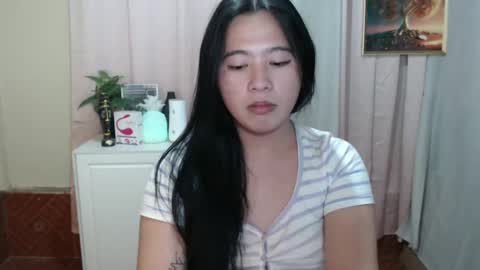 cutie_asianwoman online show from December 5, 11:40 pm