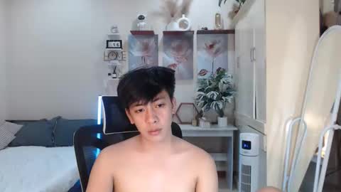 Neil Taylor online show from November 17, 5:08 pm