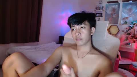 Neil Taylor online show from December 13, 7:53 pm