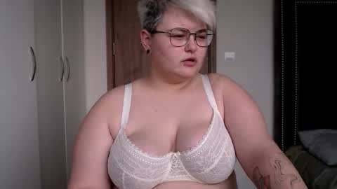 Sophie  Lilith online show from November 16, 6:30 am