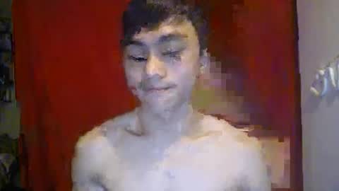 Snapshot of cutie_hunk69 chatting on June 11, 2:44 am cutie_hunk69 online show from June 11, 2:44 am