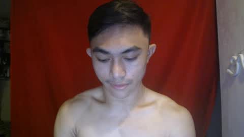 Snapshot of cutie_hunk69 chatting on June 12, 3:05 am cutie_hunk69 online show from June 12, 3:05 am