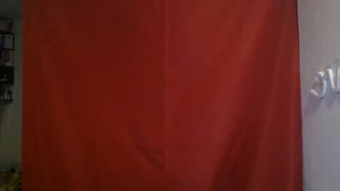 cutie_hunk69 online show from July 2, 1:38 am