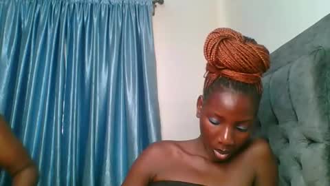 Snapshot of cutie_liqy chatting on February 4, 10:43 am Liqy online show from February 4, 10:43 am