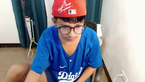 Snapshot of cutie_mico chatting on April 23, 11:09 am cutie_mico online show from April 23, 11:09 am