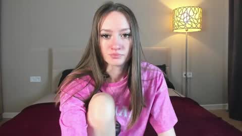 Snapshot of cutie_naughty_girl chatting on April 12, 4:17 am Kate online show from April 12, 4:17 am