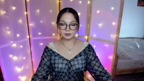 cutie_nikky online show from January 14, 4:51 am