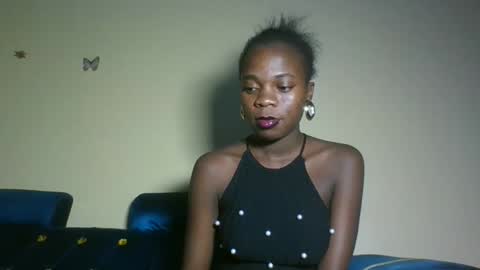cutieplush online show from May 12, 7:11 pm