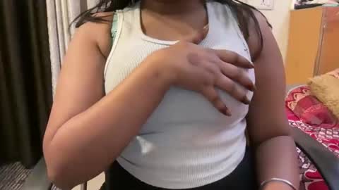 Snapshot of cutie_ruhi chatting on February 26, 6:51 pm Ruhii online show from February 26, 6:51 pm