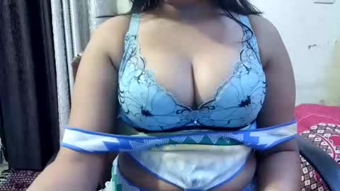 Snapshot of cutie_ruhi chatting on April 9, 8:03 pm Ruhii online show from April 9, 8:03 pm