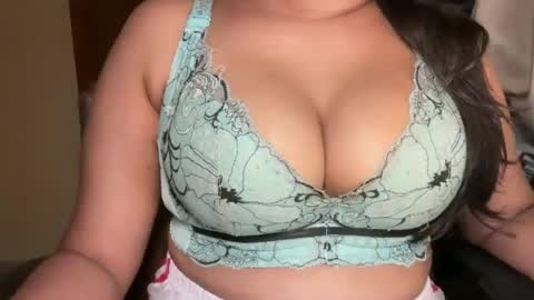 Snapshot of cutie_ruhi chatting on July 4, 9:10 pm Ruhii online show from July 4, 9:10 pm