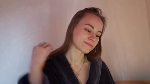 cutie_xoxo_ online show from March 5, 8:54 am