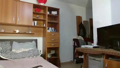 Ami online show from February 7, 10:09 pm