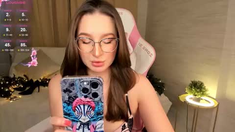 Anika online show from November 9, 12:58 pm