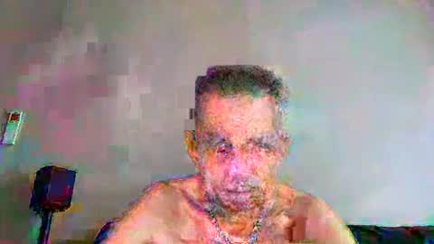 cwaddle online show from May 28, 12:13 pm