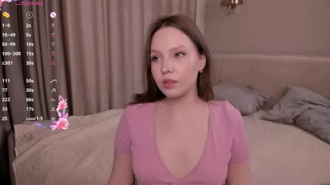 Cwen online show from February 13, 7:59 am