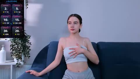 Snapshot of cwendenmon chatting on September 27, 6:35 pm Ashly online show from September 27, 6:35 pm