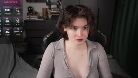 Helen Blossom online show from May 24, 1:49 pm