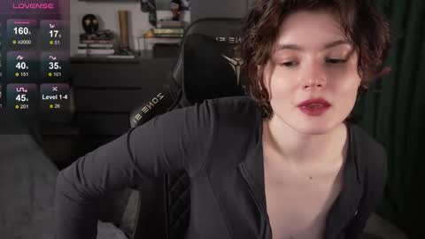 Helen Blossom online show from May 29, 2:37 pm