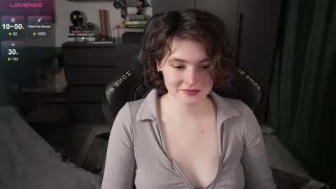 Helen Blossom online show from June 3, 1:36 pm
