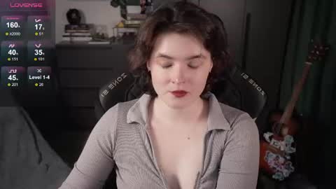 Helen Blossom online show from July 1, 1:24 pm