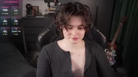 Helen Blossom online show from July 28, 7:26 pm