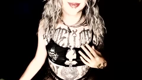 Snapshot of cybertrouble_ chatting on June 21, 12:57 am Nikki online show from June 21, 12:57 am