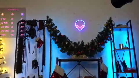 Lily Goddess online show from December 16, 11:32 pm