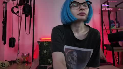 Lily Goddess online show from May 7, 6:08 am