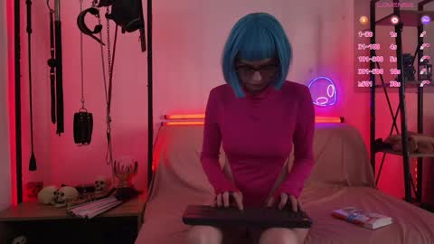 Lily Goddess online show from May 11, 5:57 am
