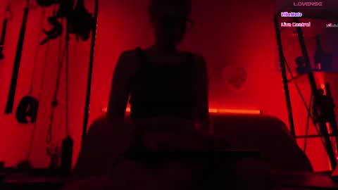 Lily Goddess online show from June 18, 12:11 am