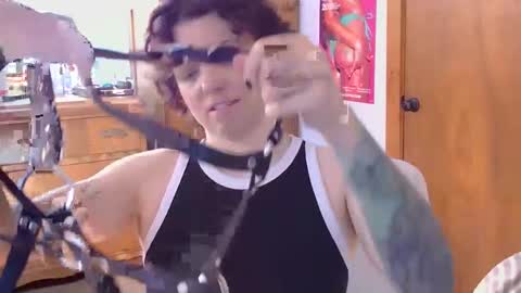 cyborgdyke online show from October 31, 3:02 pm