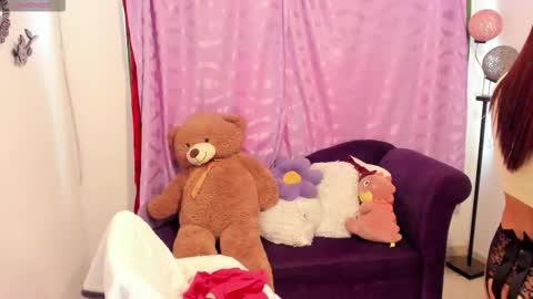 Cynthia online show from October 22, 1:44 pm