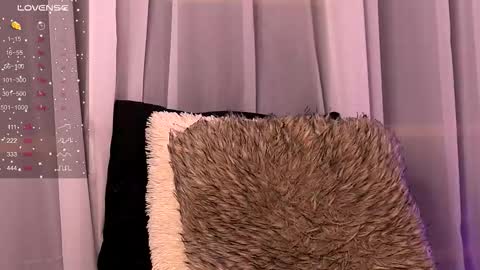 Snapshot of cynthiawest chatting on October 1, 2:50 am Ivy online show from October 1, 2:50 am