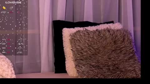 Snapshot of cynthiawest chatting on October 7, 3:04 am Ivy online show from October 7, 3:04 am