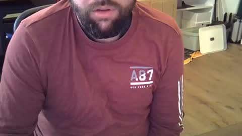 cyrsug online show from December 3, 12:36 pm