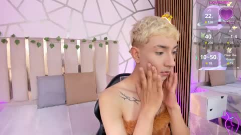 cyrus_tay online show from May 18, 12:00 pm