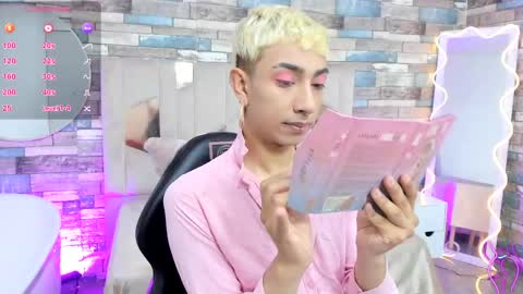 cyrus_tay online show from May 28, 11:51 am