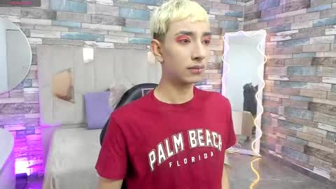 cyrus_tay online show from May 31, 12:34 pm