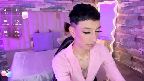 cyrus_tay online show from June 23, 12:47 pm