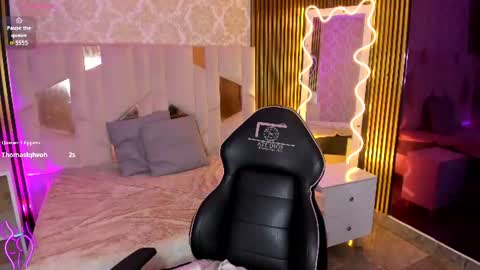 cyrus_tay online show from July 19, 4:33 pm