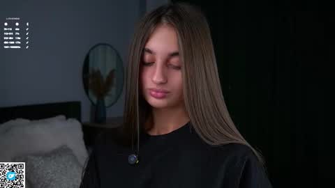 Snapshot of czamabech chatting on October 27, 1:09 am Isabella online show from October 27, 1:09 am